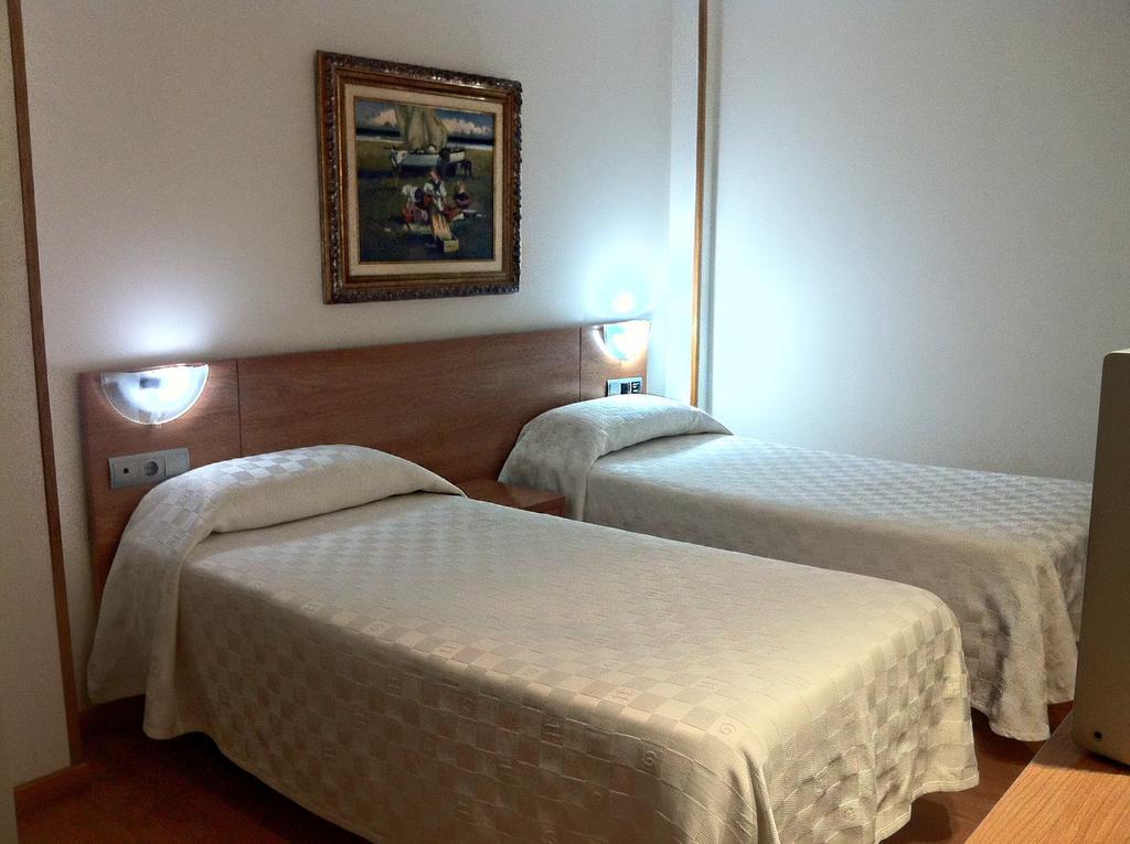 Hostal Del Carmen サンタンデール 部屋 写真